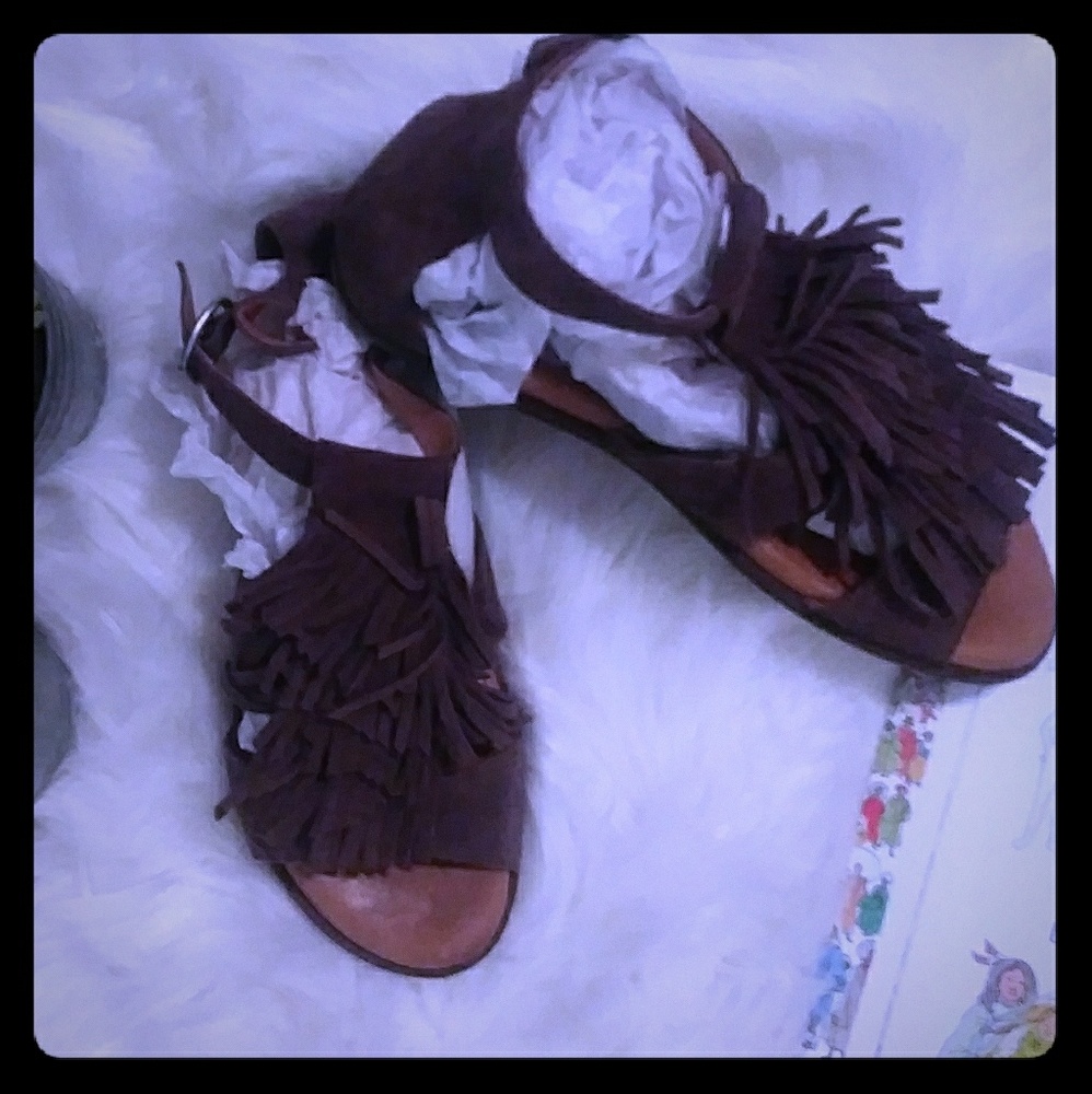 EUC Gentle Souls By Kenneth Cole Moccasins Fringe